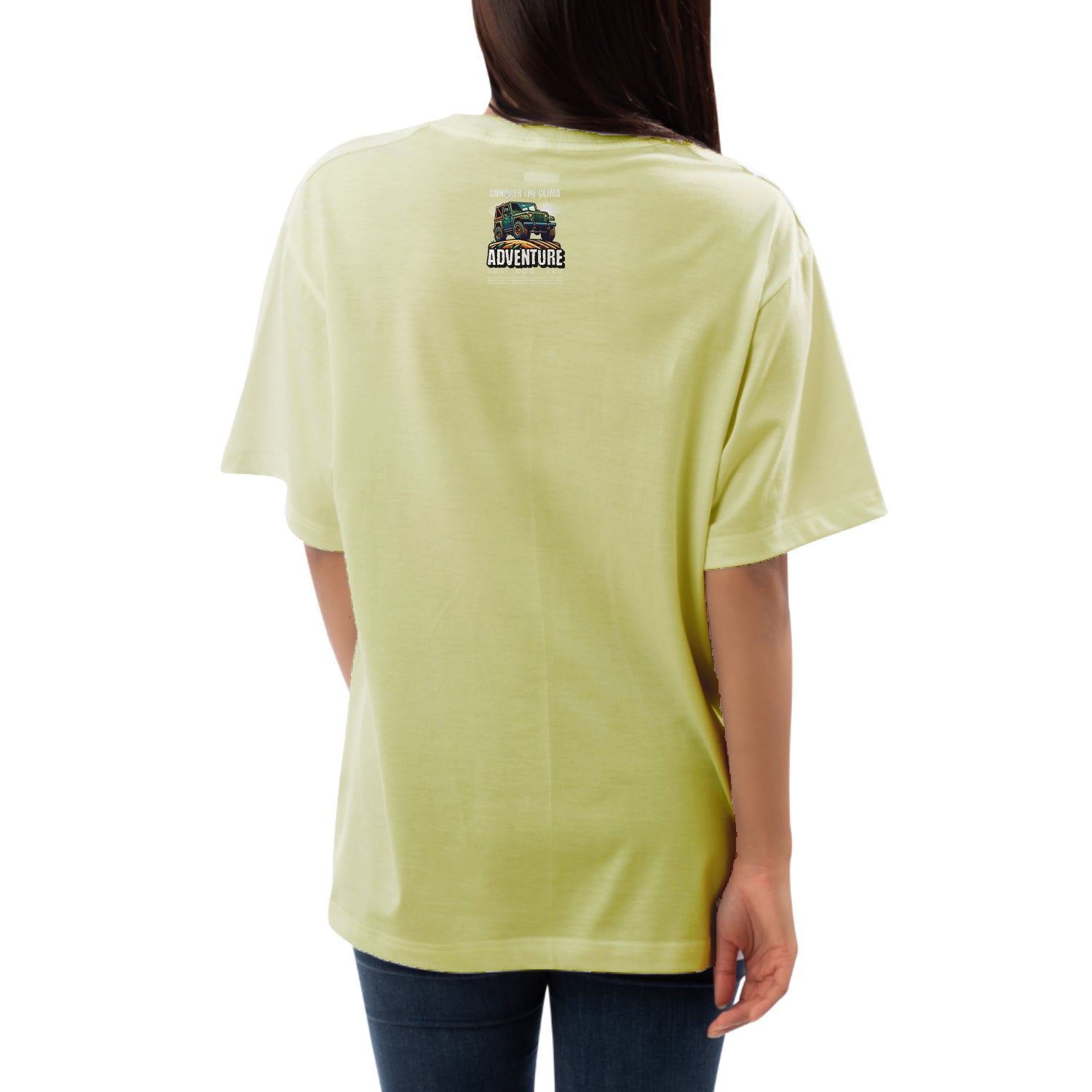 Conquer the climb adventure Women's Oversized T-shirt