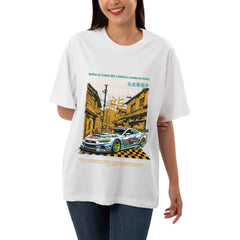 Nagoya racer Women's Oversized T-shirt